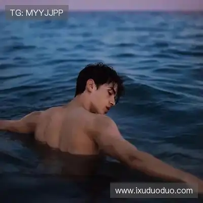 钟炳